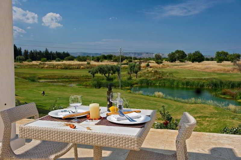 סירקוזה Borgo Di Luce I Monasteri Golf Resort & Spa מראה חיצוני תמונה